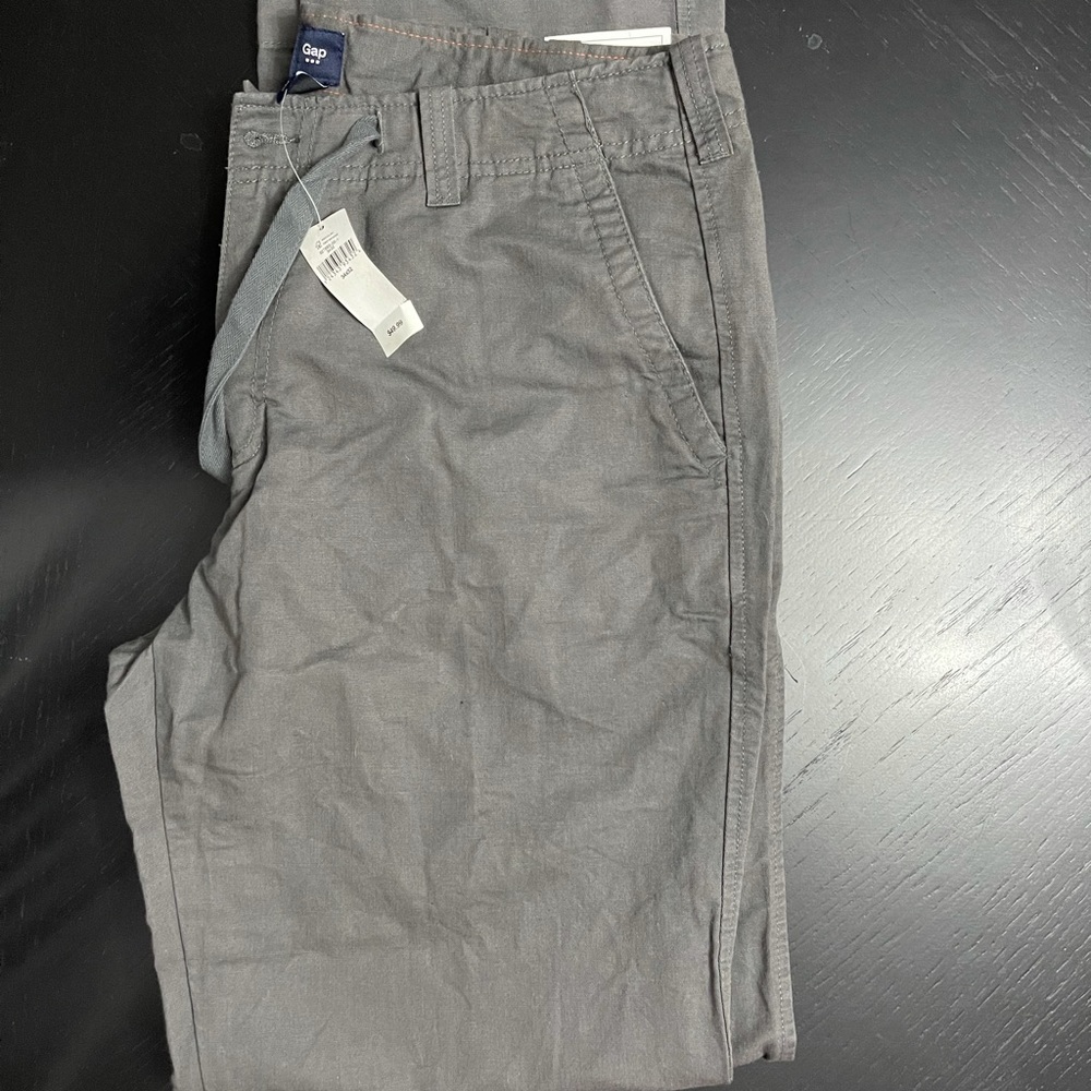 Men’s gap pants - Picture 2 of 3